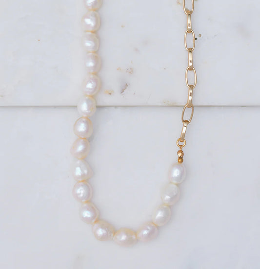NatalieBJewelry-Hollis-Pearl-Gold-Necklace-0