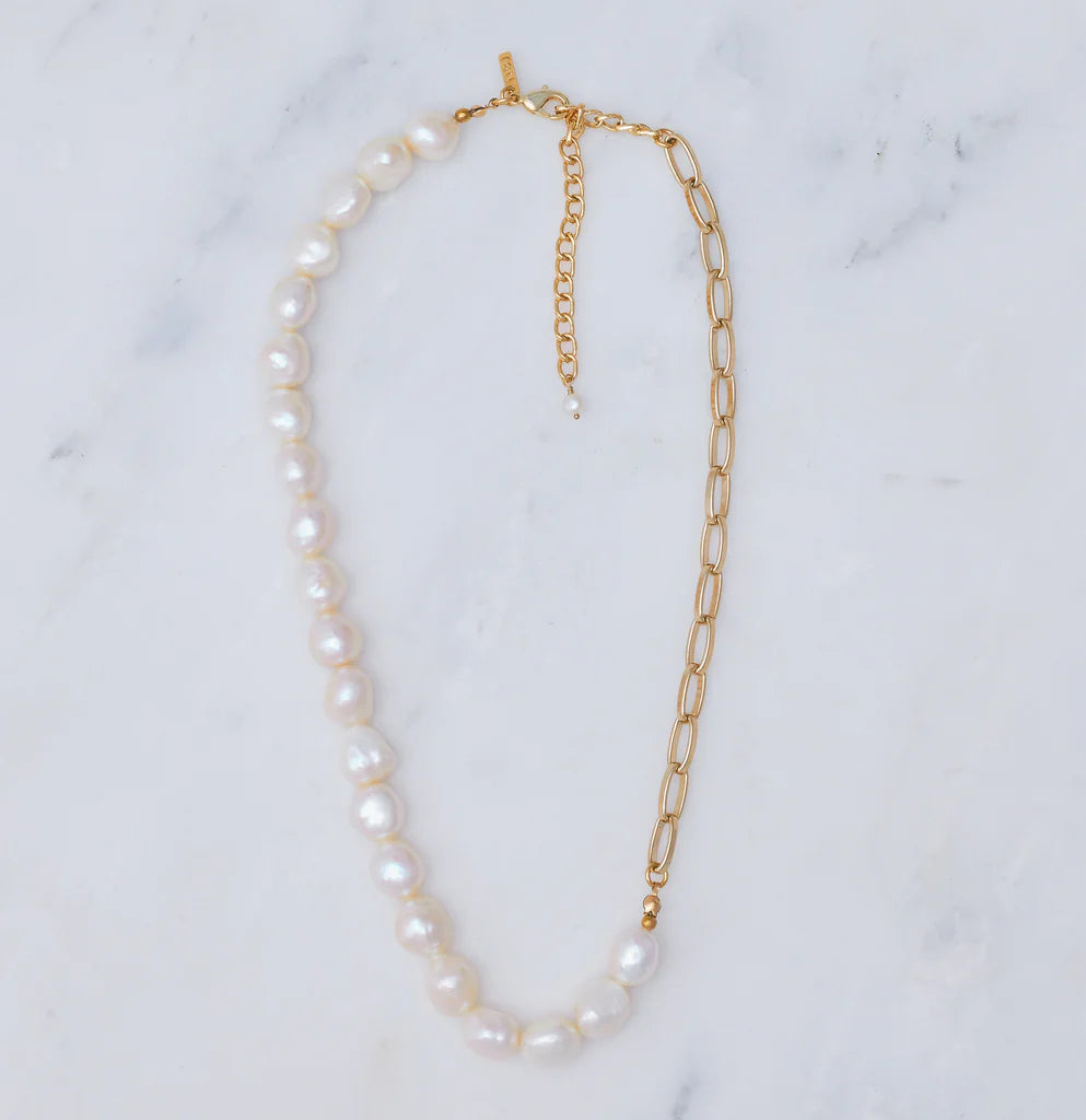    NatalieBJewelry-Hollis-Pearl-Gold-Necklace-02